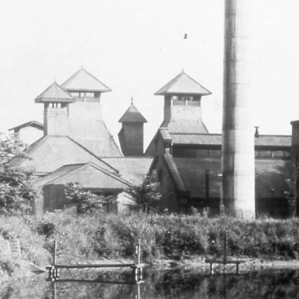 Black and white photo of Suntory Whisky Distillery
