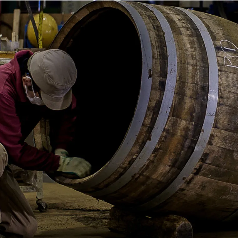 Worker molding barrels