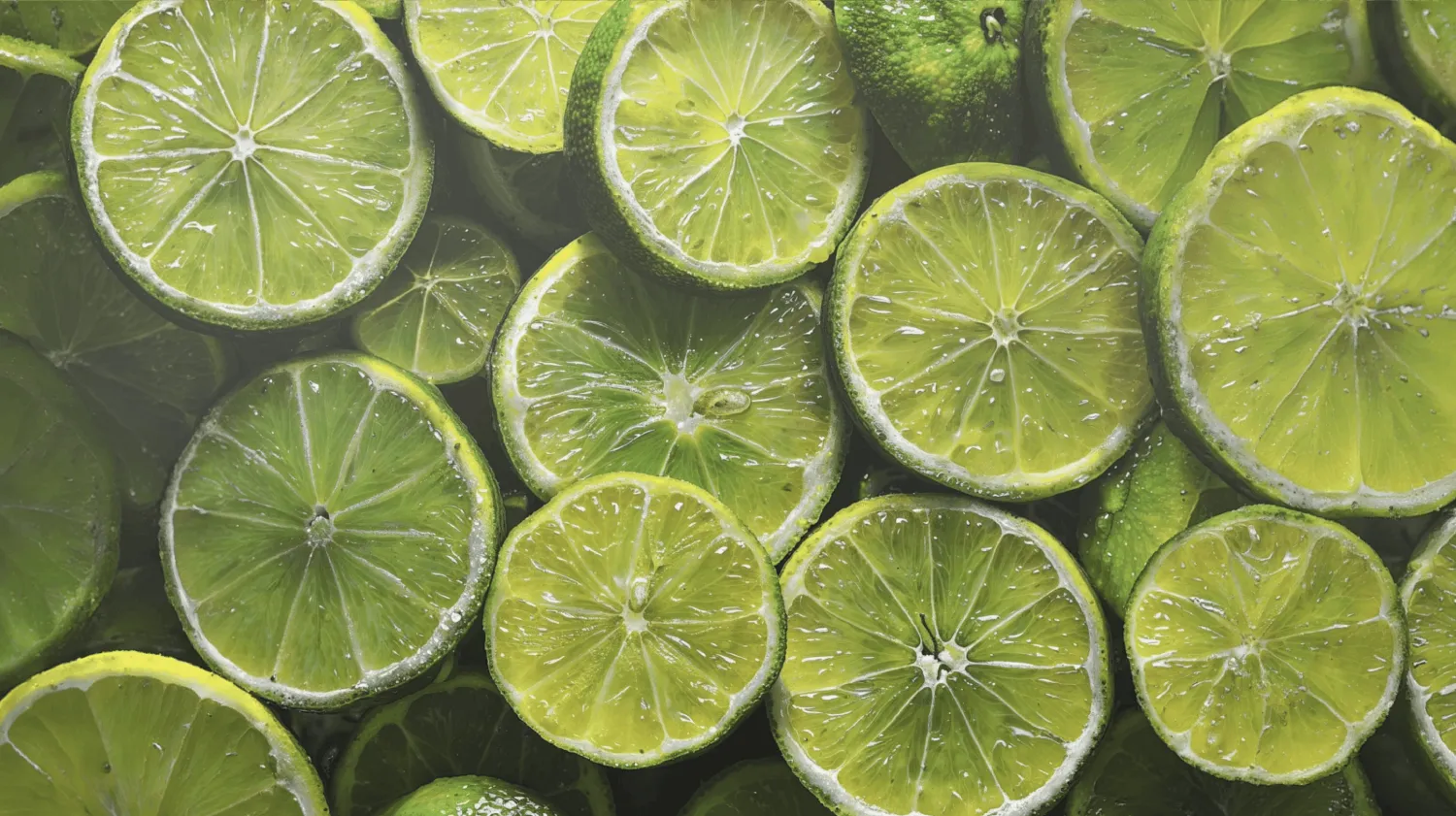 Citrus fruits half chopped