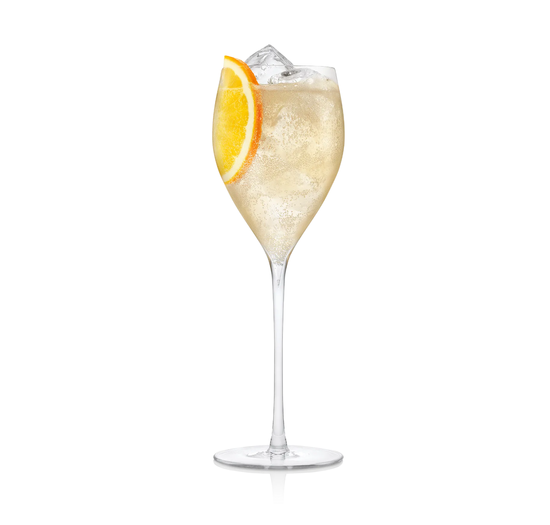 A glass of KANÁDE WHITE PEACH MOMO SPRITZ
