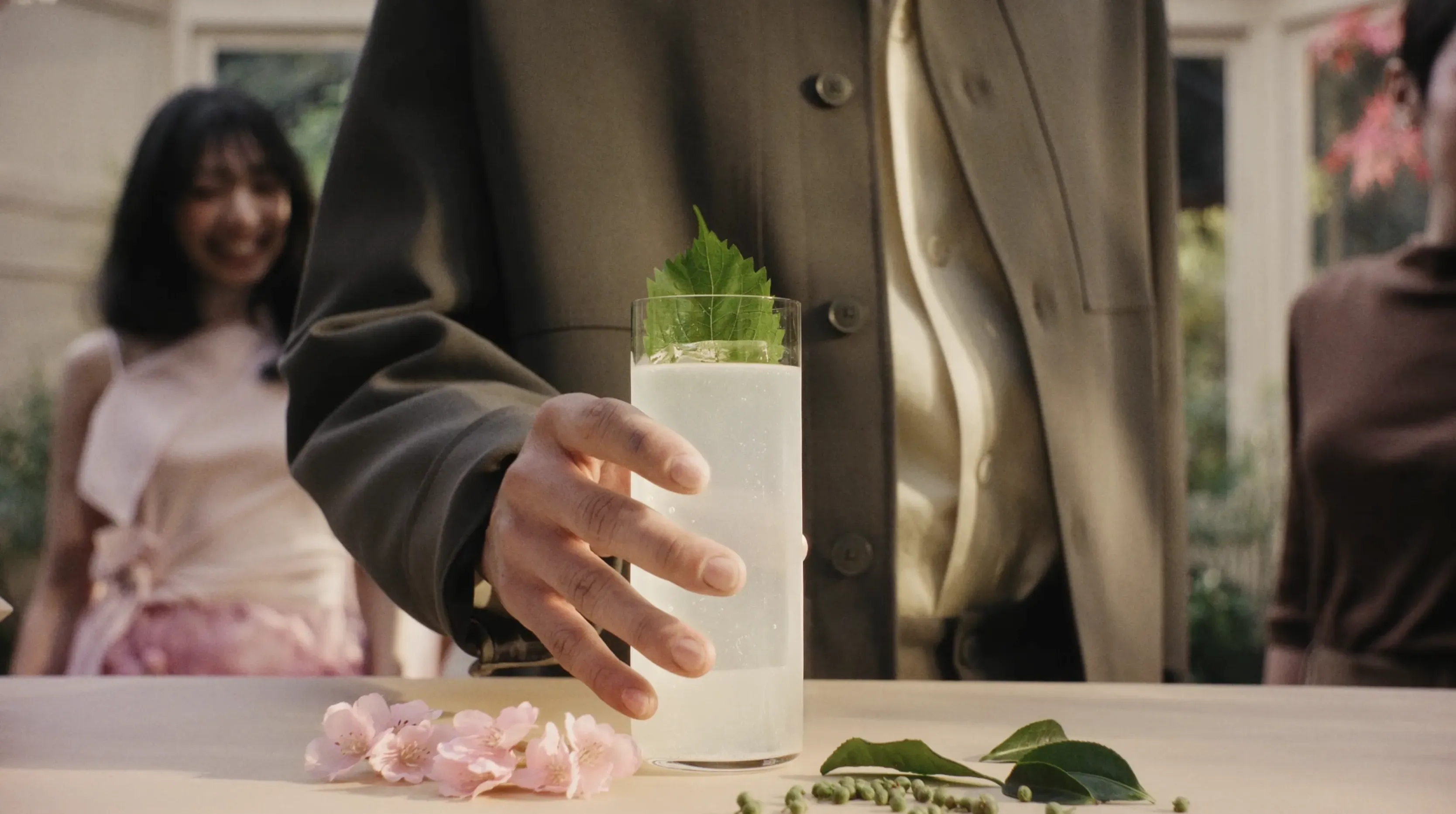 roku gin fizz